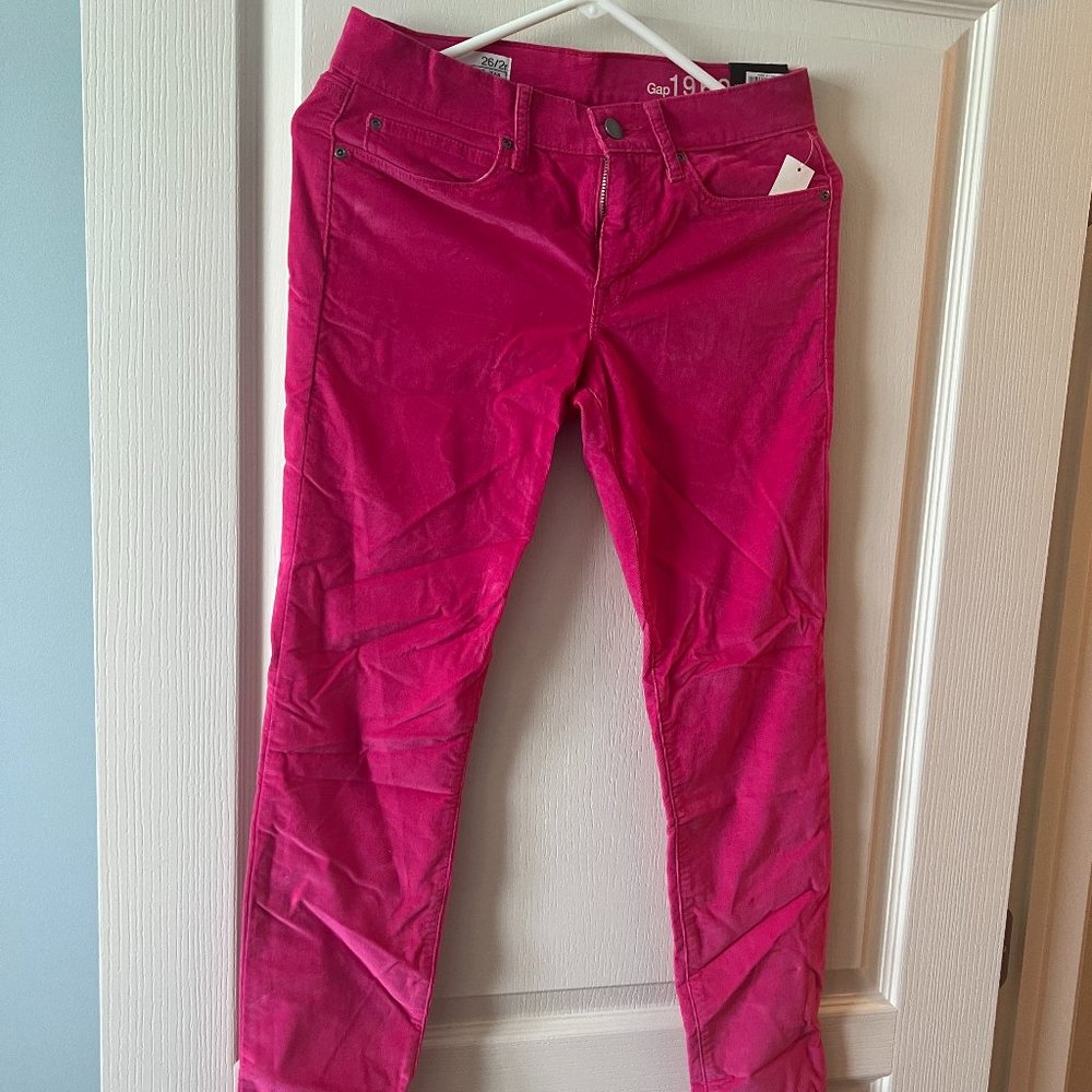 GAP 1969 Legging Jeans- Women's Size 26 / 2 NWT